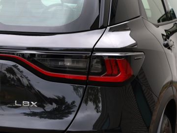 Lexus LBX